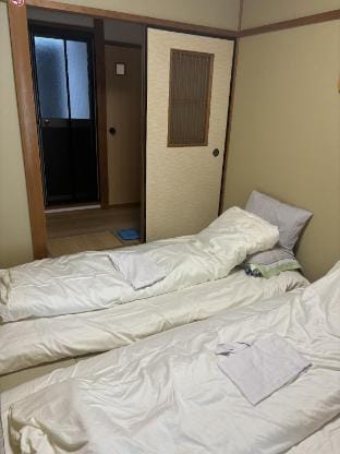 大阪市西成区民宿-梅香baiko/可住6人/花园町站10分钟/天下茶屋站15分钟/地铁直达难波心斋桥 Vacation rental in Osaka