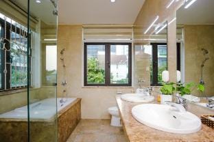 Kevin Villa -100m from Danang beach, swimming pool Villa in Da Nang