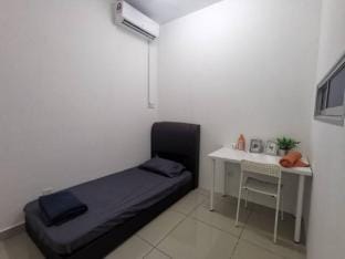 PV21 Setapak Share House Room Only 1pax-1a Vacation rental in Federal Territory of Kuala Lumpur