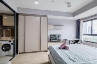 ideo asok rmae9/infinity pool/1000/500mbpswifi Vacation rental in Bangkok