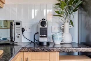 Modern 2BR w/ Parking EV Charger Vacation rental in Aylesbury Vale