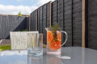 Modern 2BR w/ Parking EV Charger Vacation rental in Aylesbury Vale