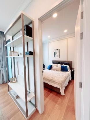 Newly decorated condo near Siam Paragon Vacation rental in Bangkok