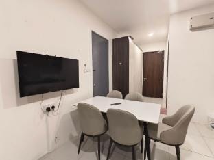 The PODIUM Kuching Studio HomeStay E36B @ 4PAX Apartment in Kuching