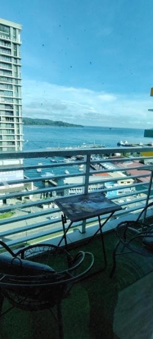 De'Faz Guesthouse-Seaview,Central,Jesselton Jetty Vacation rental in Kota Kinabalu