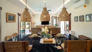 The Lange Estate by Villa Finder Villa in Kuta