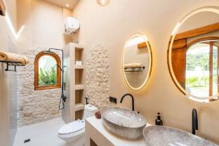 NEW! Villa Bougainville - 3BR in Nyanyi Villa in Kediri