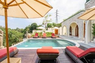 NEW! Villa Bougainville - 3BR in Nyanyi Villa in Kediri