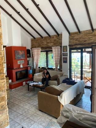 Το σαλέ της λίμνης  Chalet in Peloponnese, Western Greece and the Ionian