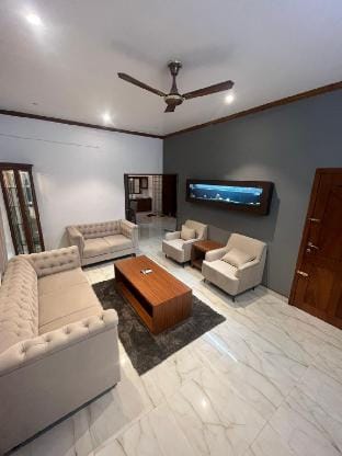 Deluxe Room in Sanctuary by Snooze Living A/C Vacation rental in Kochi