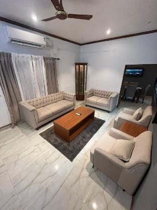 Deluxe Room in Sanctuary by Snooze Living A/C Vacation rental in Kochi