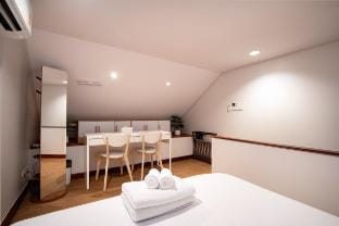 2BR/1BA Home In Yaowarat 5 Min MRT Nivas Wanit ECO Vacation rental in Bangkok