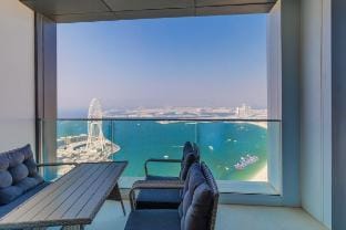 Panoramic Sea & Palm Views Address Beach Resort Apartment in Dubai