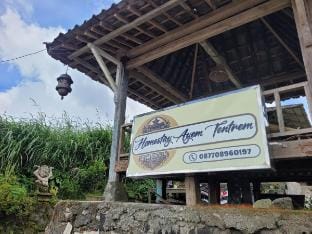 Ayem Tentrem Homestay Vacation rental in Indonesia