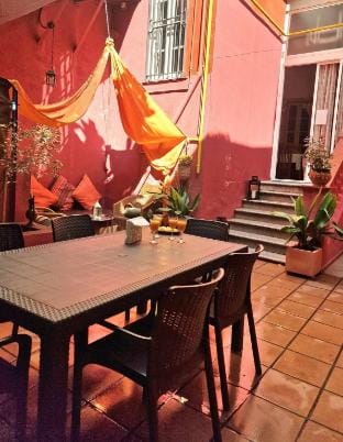 B - Gracia-apartments. Gaudí nearby. Large terrace Vacation rental in Barcelona