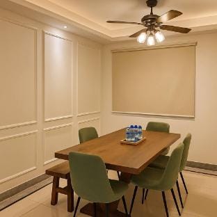 R&F Seaview 4Bed by SC Homestay / CIQ Bridge View Apartment in Johor Bahru