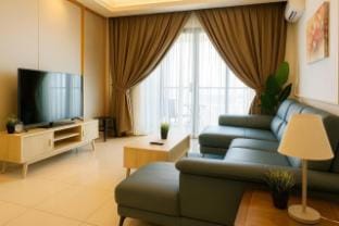 R&F Seaview 4Bed by SC Homestay / CIQ Bridge View Apartment in Johor Bahru