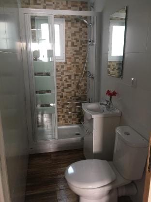 Private bathroom-Train-Bus Station-Close to beach Vacation rental in Malaga