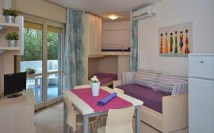 Gorgeous Bright Apartment in a Poolside Residence Apartment in Lignano Sabbiadoro