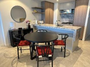Queens Wharf Diamond Level 60, Sleep 5,  1 carpark Vacation rental in Brisbane City