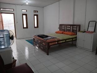 Grania Homestay Syariah 2 Superior 209 Non-AC Apartment in West Java