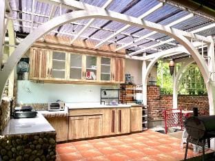 Spacious Green Garden! Villa Estella 4BR Vacation rental in West Java