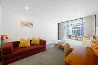 Live On the Iconic Sydney CBD Wharf with family Vacation rental in Sydney