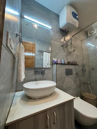 The White Umbrella - Kaphal  with Himalayan view Vacation rental in Uttarakhand