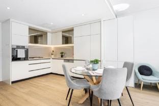 Chinatown ICC Haymarket Lovely 2 bedroom apartment Apartment in Surry Hills