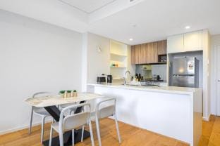 Norwest Pendle Hill Modern 2 Bedroom Apartment  Apartment in Sydney