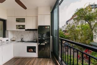 HighEnd 3MasterBR~2min to HoanKiem Lake/StreetView Vacation rental in Hanoi