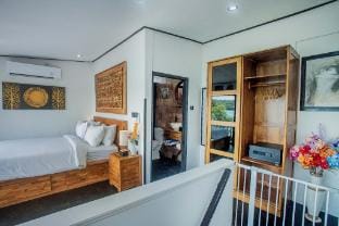 Malibu Residence Bali Villa in Nusapenida