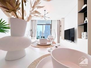 Burj Crown Luxury & style with Balcony & View Vacation rental in Dubai