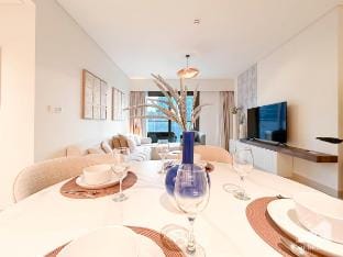 Luxury at Burj Crown Downtown with Stunning Views Vacation rental in Dubai