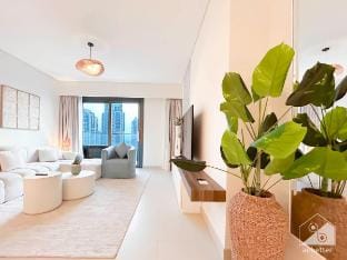 Luxury at Burj Crown Downtown with Stunning Views Vacation rental in Dubai