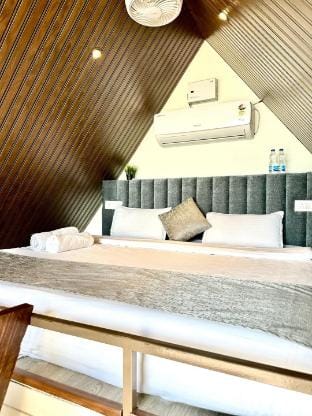 Lakefront Loft with Private Pool by Tranquil Stays Vacation rental in Maharashtra