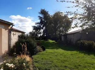 Estate for 15 guests - Garden, fireplace, parking Villa in Île-de-France