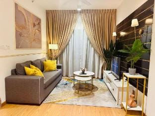 Mayabay getaway:CozY stay Near KLIA with pool view Apartment in Selangor, Malaysia