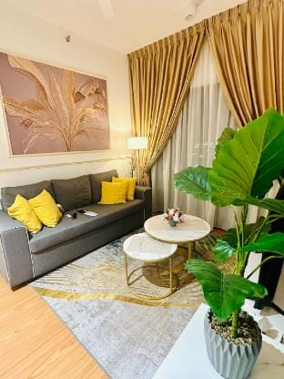 Mayabay getaway:CozY stay Near KLIA with pool view Apartment in Selangor, Malaysia