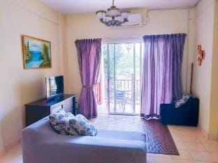 INAP IZZAH , Homestay Bukit Merah Laketown Resort Apartment in Perak