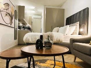 Sunset Studio @OneRosebank Vacation rental in Johannesburg
