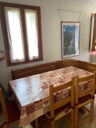 Magnificent apartment with garden in Chalet Vacation rental in Chiesa In Valmalenco