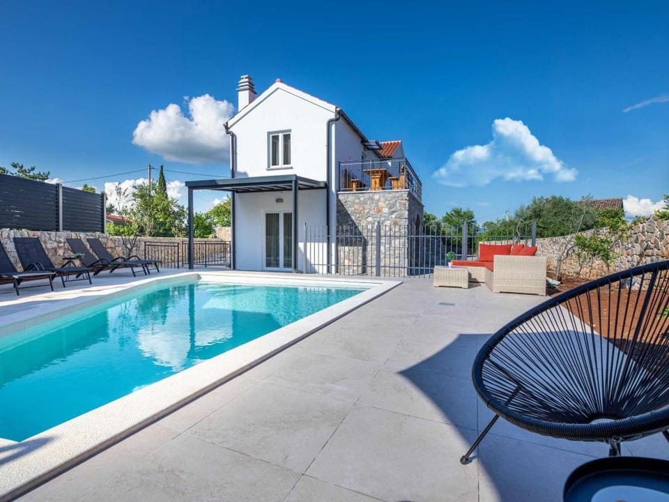Luxury Krk Villa with Private Pool and Gardens - Three Bedroom Villa Villa in Krk