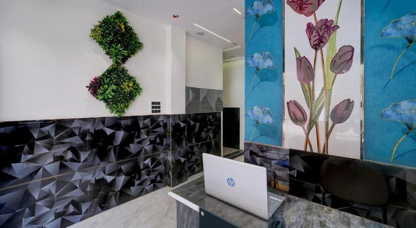 SPOT ON Hare Krisna Home Stay Hotel in India