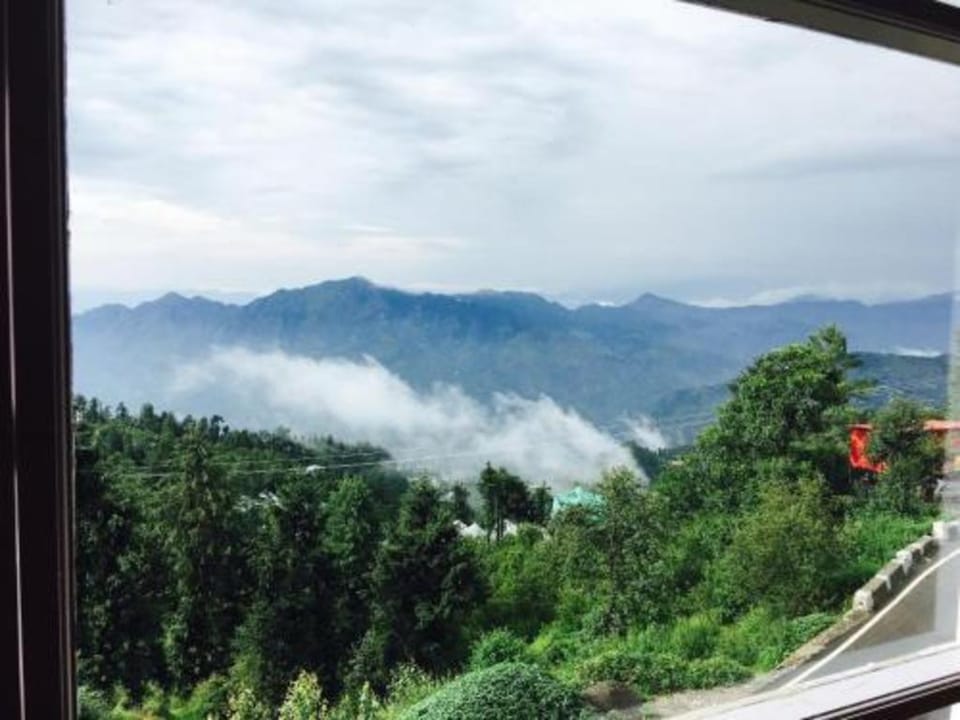 Hotel Kufri Holiday Inn Hotel in Himachal Pradesh