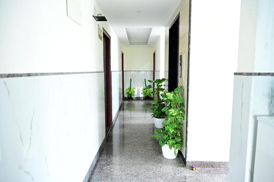 Sri Sai Park View Hotel in Bengaluru