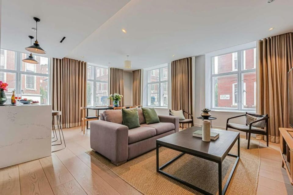 Westminster Apartments by D'Montrio Apartment in City of Westminster