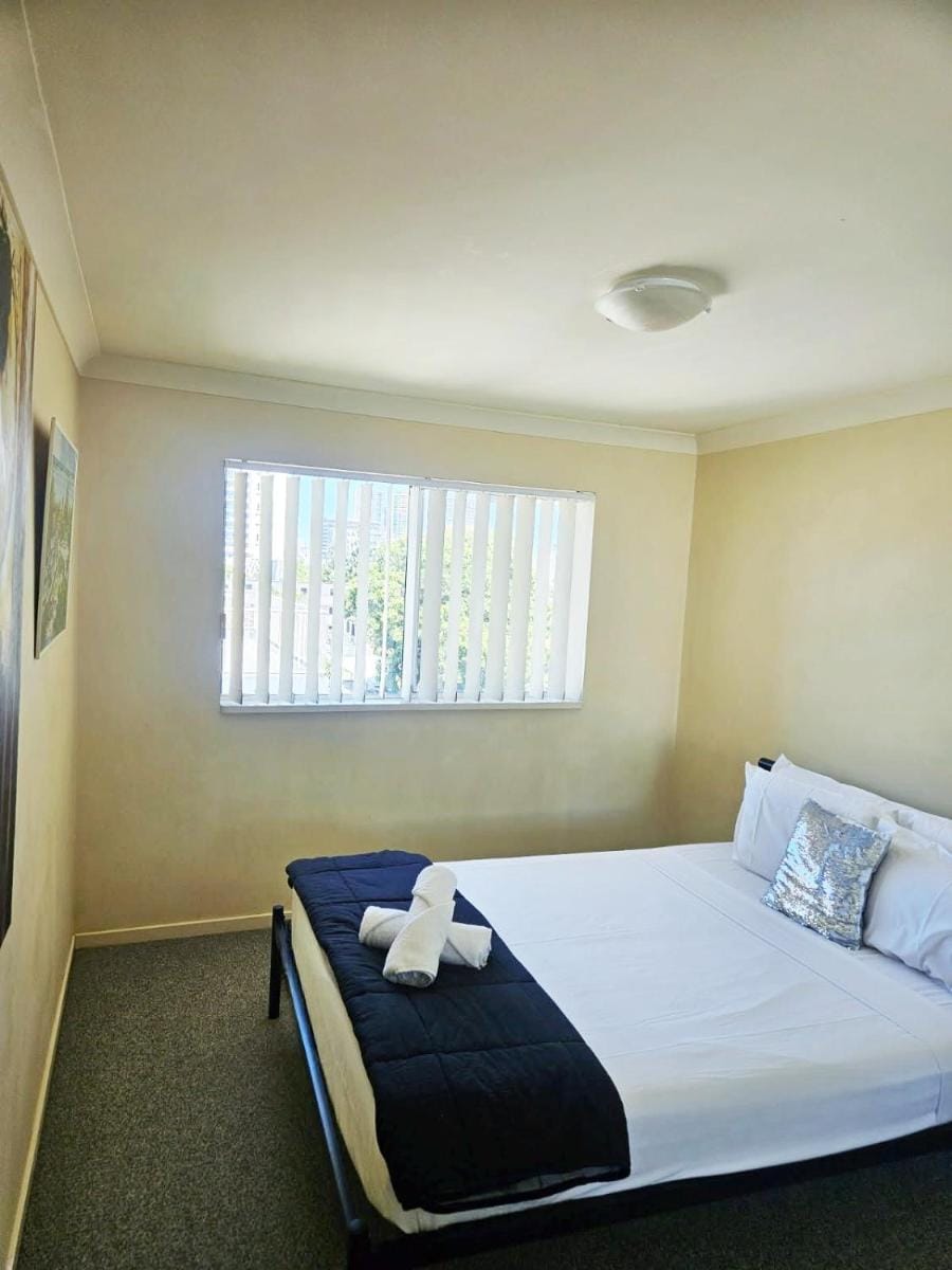 Blue Water Bay Luxury Villas - Southport Apartment in Main Beach