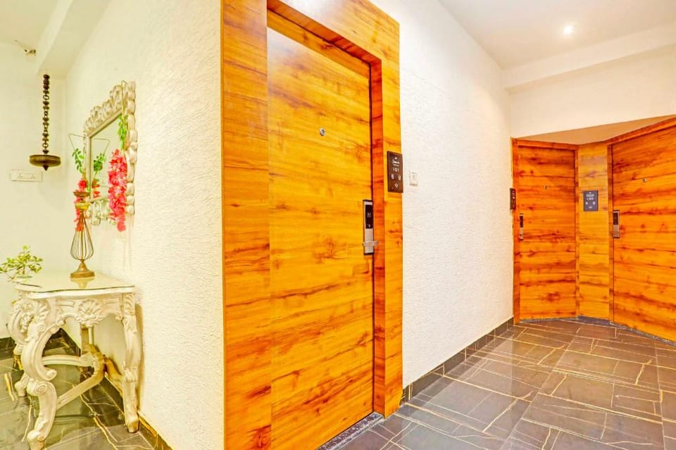 Townhouse Oak Varanasi JHV Mall Hotel in Varanasi