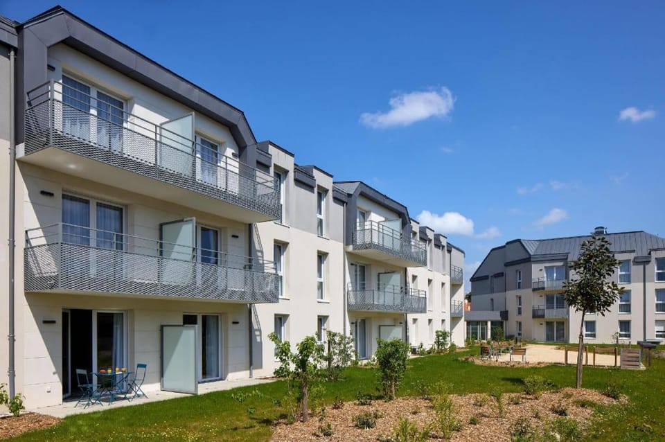 Quality Suites Cholet Apartment hotel in Pays de la Loire